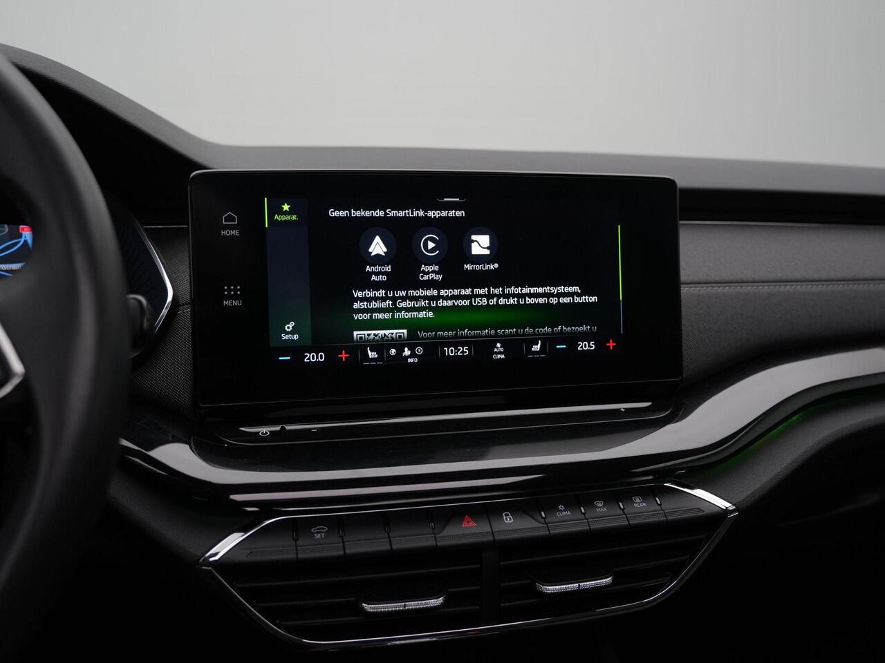 Skoda OCTAVIA Combi 1.5 e-TSI 150 pk DSG Business Edition Plus | Panoramadak | Trekhaak | Stuur-/stoelverwarming | Achteruitrijcamera