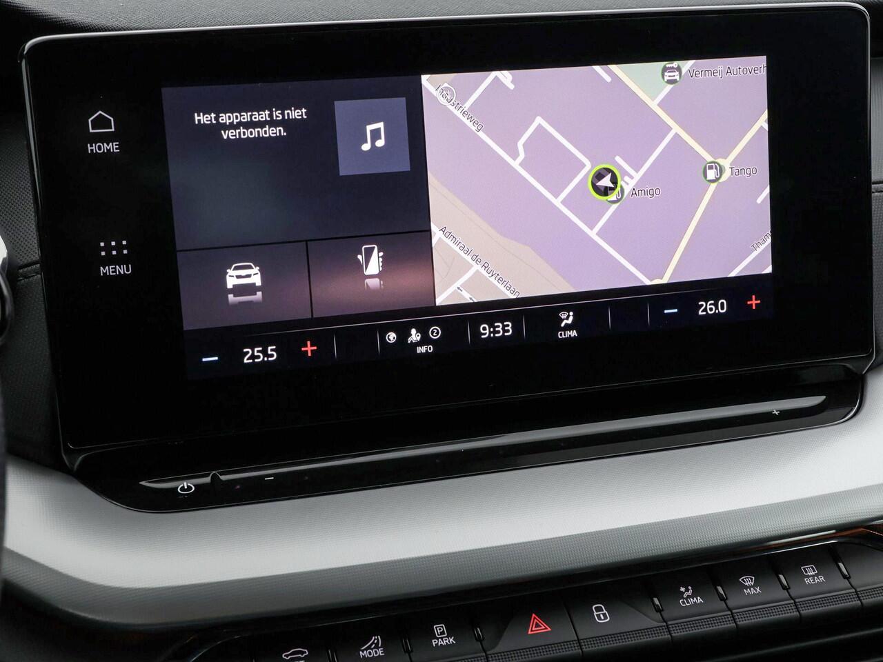 Skoda OCTAVIA Combi 1.0 e-TSI 110pk DSG Sport Business · Apple/Android Car Play · Elek. Trekhaak · Cruise Control · P-Sensoren · 16'' Inch · Garantie t/m 19-11-2027 of 100.000km