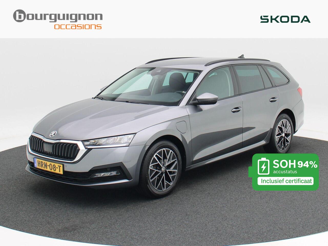 Skoda OCTAVIA Combi 1.4 TSi 204 Pk Automaat iV PHEV Business edition | Cruise Control | Virtual Cockpit | Carplay | Parkeersensoren | Leder Stuur | Climate Control | 17 Inch | 22.799 km!!