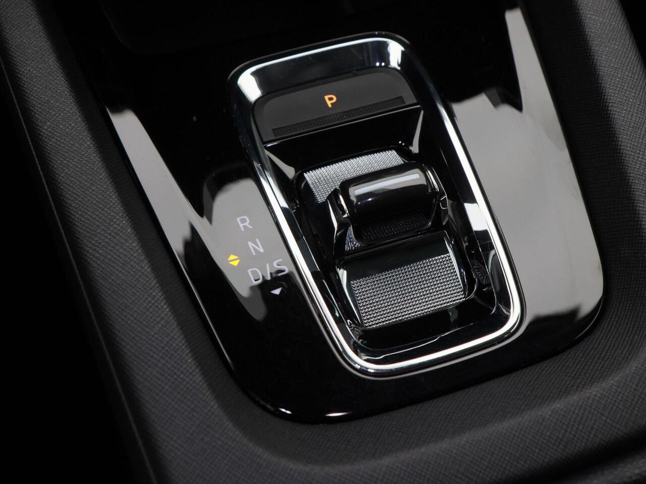 Skoda OCTAVIA Combi 1.4 TSi 204 Pk Automaat iV PHEV Business edition | Cruise Control | Virtual Cockpit | Carplay | Parkeersensoren | Leder Stuur | Climate Control | 17 Inch | 22.799 km!!