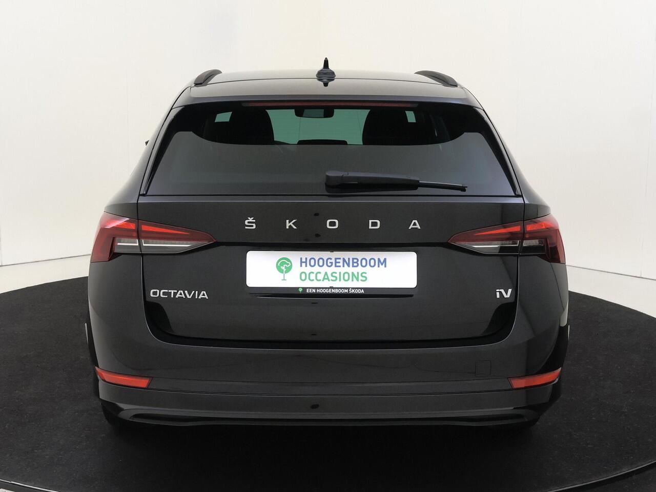 Skoda OCTAVIA Combi 1.4 TSI iV PHEV Business Edition | SoH 96% | Parkeersensoren | Cruise Control | Airco | Digital cockpit | Stoel- en stuurwielverwarming | Navigatie |