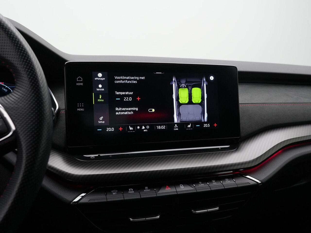 Skoda OCTAVIA 1.4 TSI 245 pk DSG DSG RS iV PHEV | Head-up display | Matrix LED | Stuur-/stoelverwarming | Achteruitrijcamera