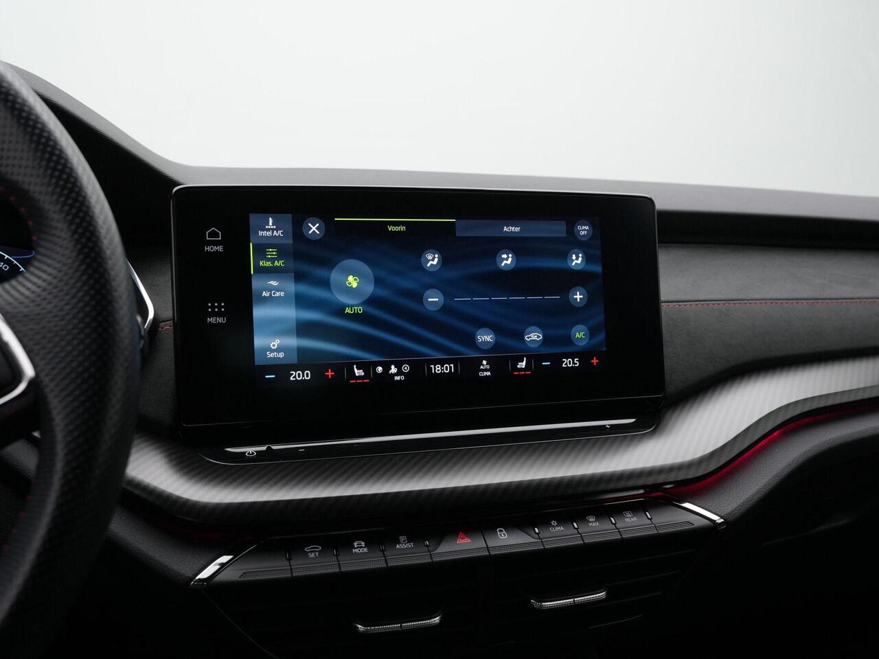Skoda OCTAVIA 1.4 TSI 245 pk DSG DSG RS iV PHEV | Head-up display | Matrix LED | Stuur-/stoelverwarming | Achteruitrijcamera