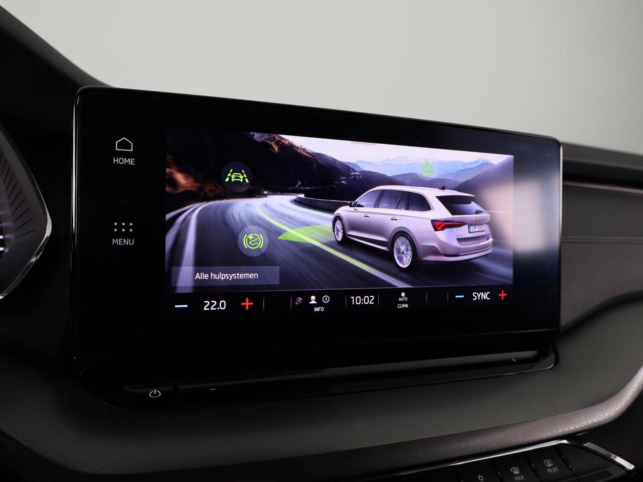 Skoda OCTAVIA Combi 1.0 TSI Business Edition 110 pk | Verlengde garantie | Navigatie | Parkeersensoren | Apple Carplay/Android Auto | LED koplampen |