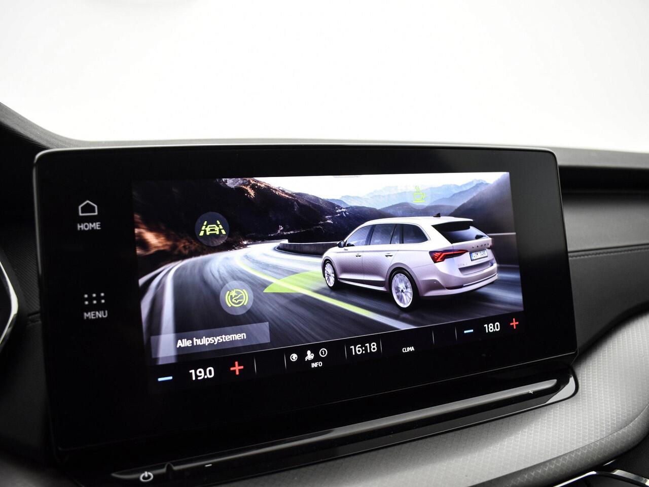 Skoda OCTAVIA Combi 1.0 TSI 110pk Business Edition · Apple/Android Car Play · Navigatie · P-Sensoren · Elek. Achterklep · Cruise Control · 16'' Inch · Garantie t/m 27-09-207 of 100.000km