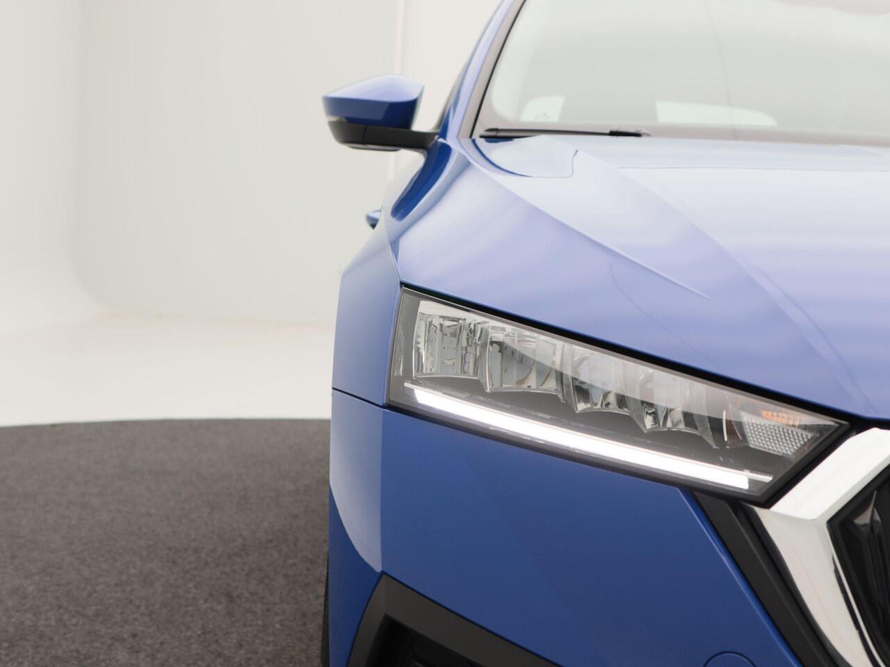 Skoda OCTAVIA Combi 1.4 TSi iV 204 Pk Automaat PHEV Business Edition | Cruise Control | Climate Control | Parkeersensoren | Carplay | 17 Inch | 38.884 Km!!