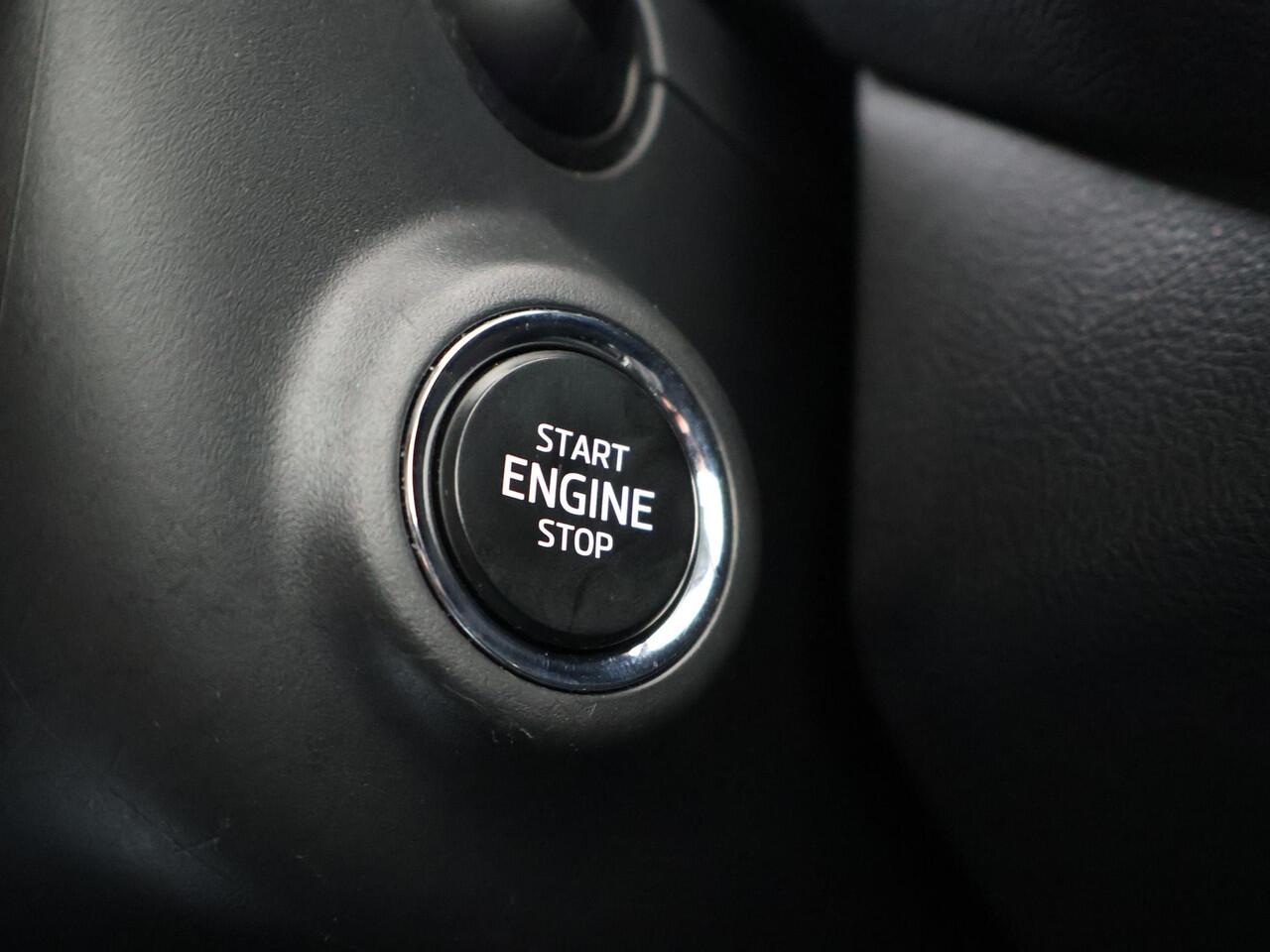 Skoda OCTAVIA Combi 1.0 TSI Ambition | 110 PK | Trekhaak wegklapbaar | LED verlichting | Apple Carplay/Android Auto |