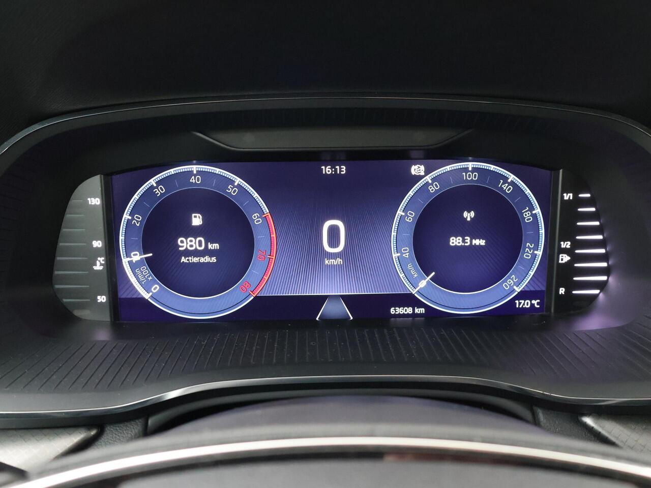 Skoda OCTAVIA Combi 1.0 TSI Ambition | 110 PK | Trekhaak wegklapbaar | LED verlichting | Apple Carplay/Android Auto |