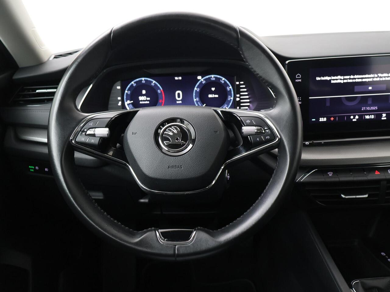 Skoda OCTAVIA Combi 1.0 TSI Ambition | 110 PK | Trekhaak wegklapbaar | LED verlichting | Apple Carplay/Android Auto |