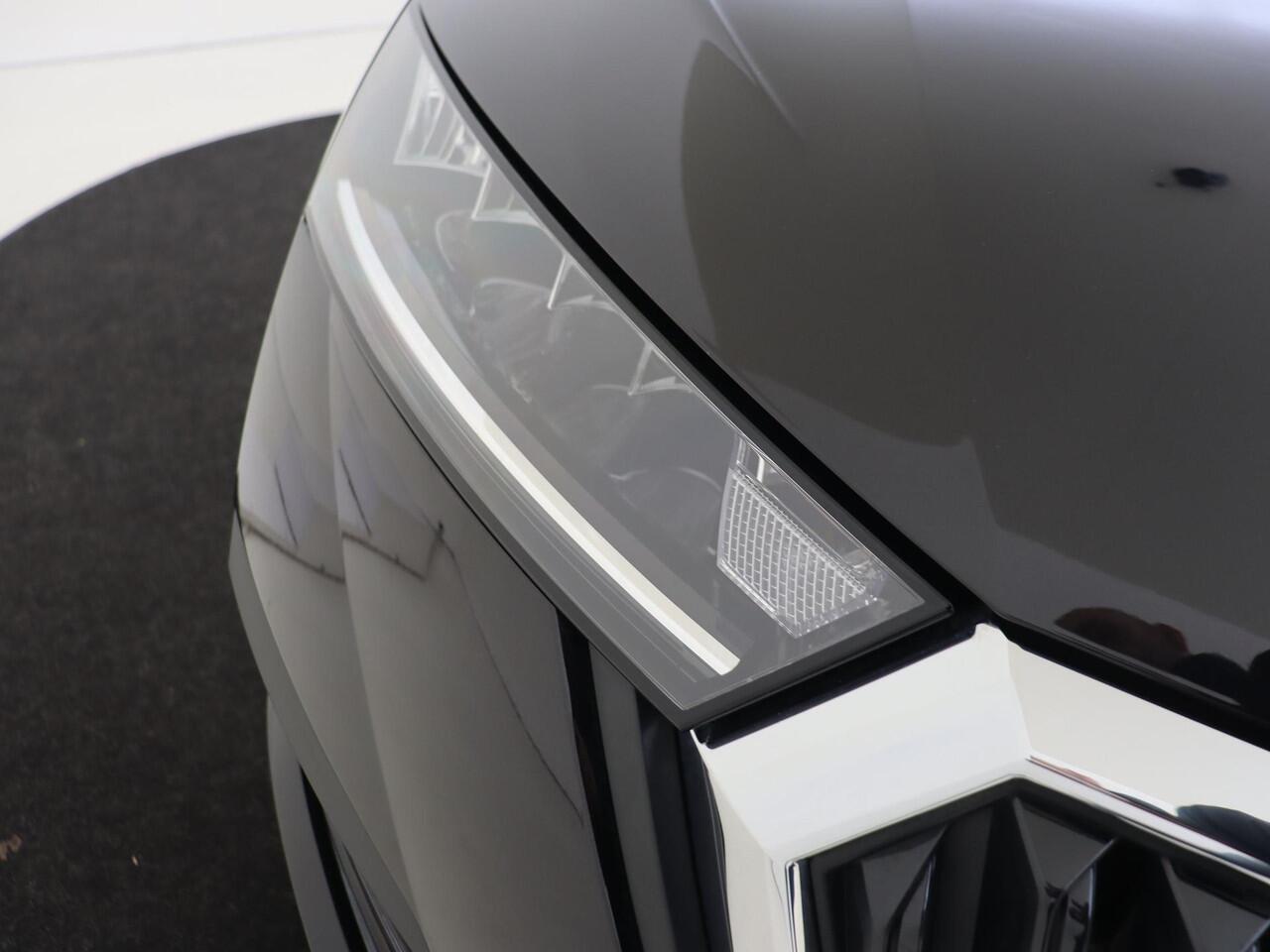 Skoda OCTAVIA Combi 1.4 TSI iV PHEV Business Edition | SoH 100% | Parkeersensoren achter | CarPlay | Cruise control | Airco | Digital cockpit |