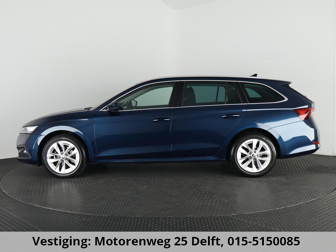 Skoda OCTAVIA Combi 1.5 e-TSI HYBRID BUS.PLUS 150 PK 1e EIG AUTOMAAT SCHUIF/KANTEL PANORAMADAK.GROTE WEG KM !