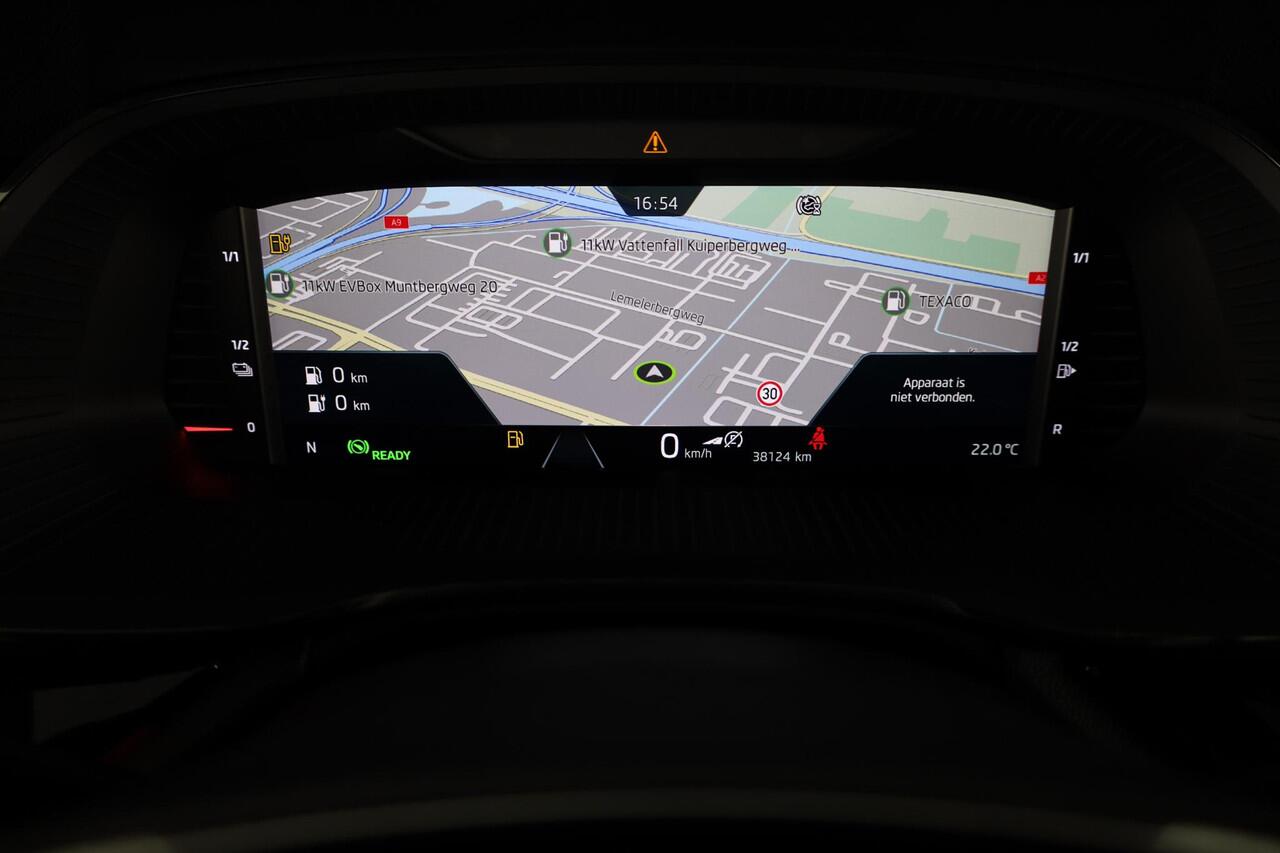 Skoda OCTAVIA Combi 1.4 TSI iV PHEV Sportline Business 204pk Plug in Hybrid | Privatelease vanaf 675,-- | Navigatie | 18 inch Lichtmetalen velgen | Travel Pakket