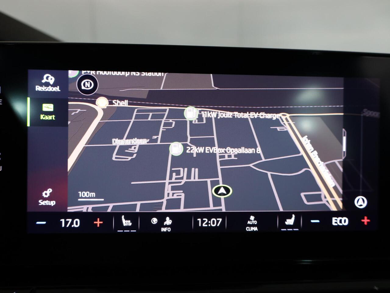 Skoda OCTAVIA Combi 1.4 TSI iV PHEV Sportline Business 204 pk Automaat (DSG) | Verlengde garantie | Navigatie | Parkeersensoren | Adaptieve cruise control | Stoelverwarming |