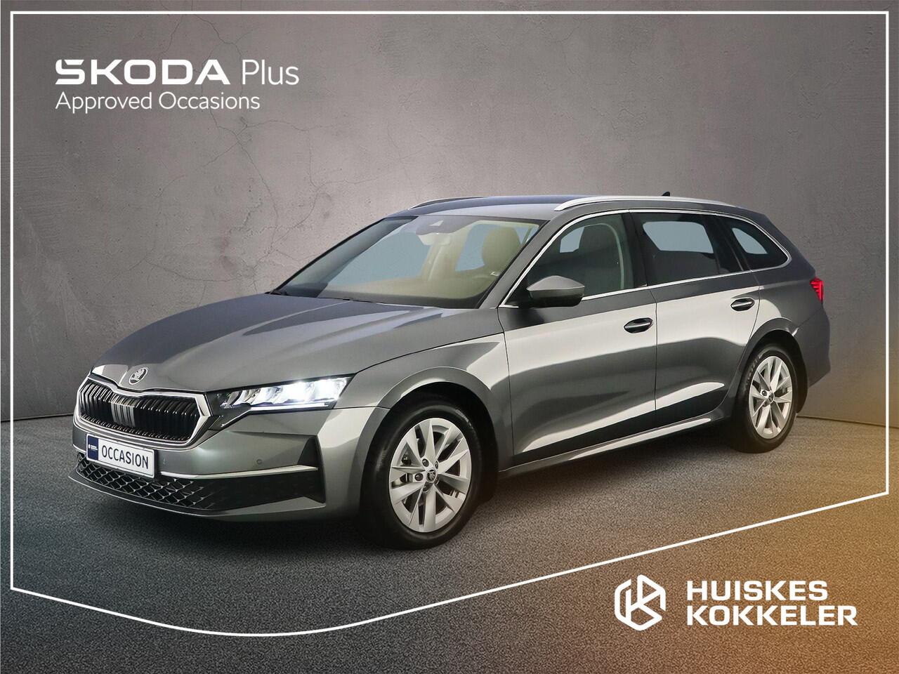 Skoda OCTAVIA Combi Selection 1.5 eTSI 115pk DSG Automaat Adaptive cruise control, Achteruitrijcamera, LED koplampen, App connect, Stoelverwarming, Parkeersensoren, Stuurwiel verwarmd