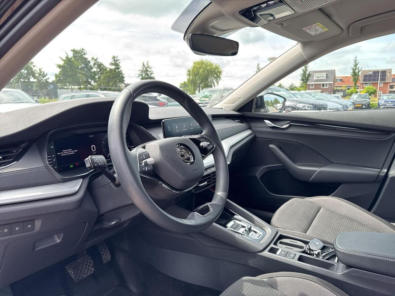 Skoda OCTAVIA Combi 1.0 e-TSI Ambition | Automaat | Trekhaak | Cruise control | Stoelverwarming| A-Camera |