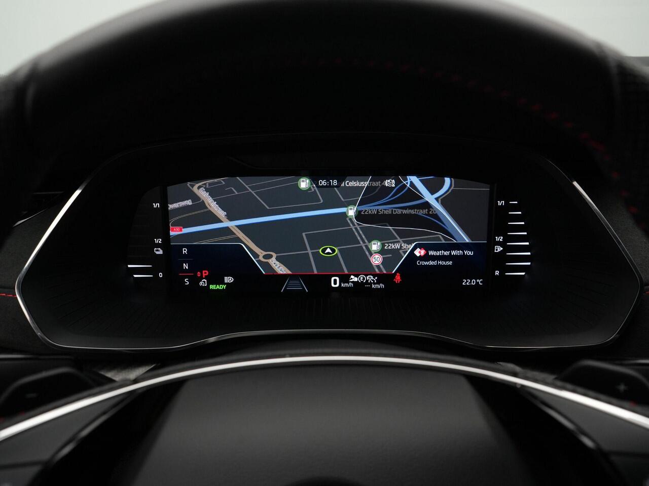 Skoda OCTAVIA Combi 1.4 TSI iV 245 pk DSG RS | Trekhaak | Stuur-/stoelverwarming | Achteruitrijcamera | Navigatie