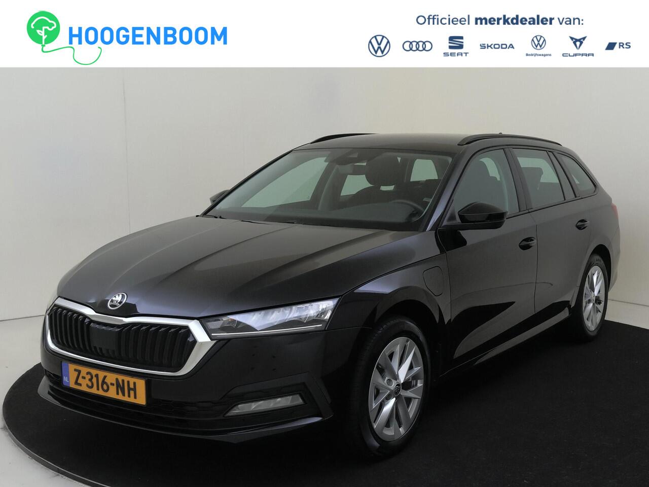 Skoda OCTAVIA Combi 1.4 TSI iV PHEV Business Edition | Trekhaak | Navigatie | Parkeersensoren | Keyless | Elektrische achterklep | Cruise control | CarPlay |