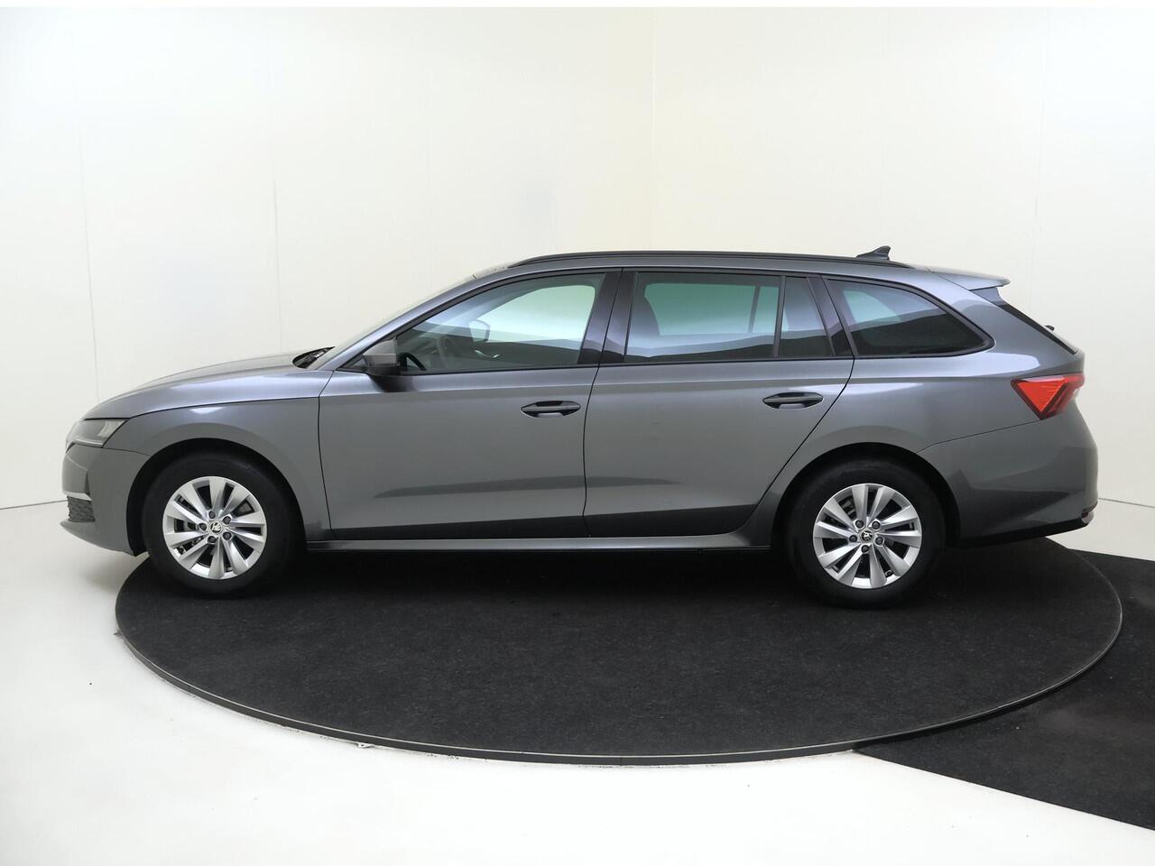 Skoda OCTAVIA Combi 1.5 TSI Selection