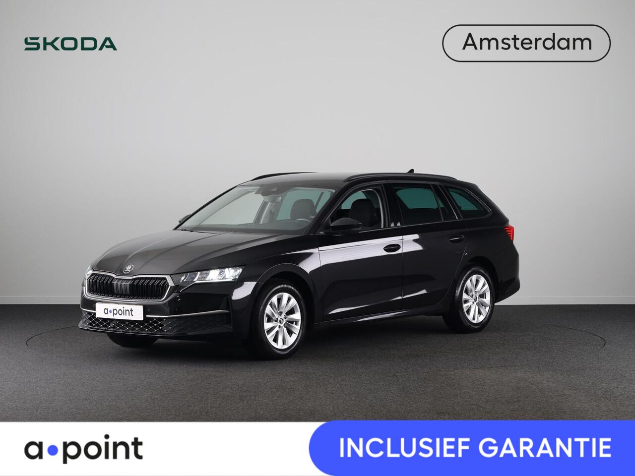 Skoda OCTAVIA Combi 1.5 TSI MHEV Business Edition 115pk DSG | Facelift | Verlengde Garantie | Trekhaak wegklapbaar | Carplay | Achteruitrijcamera | Elek inklapbare buitenspiegels | Elek bedienbare achterklep |
