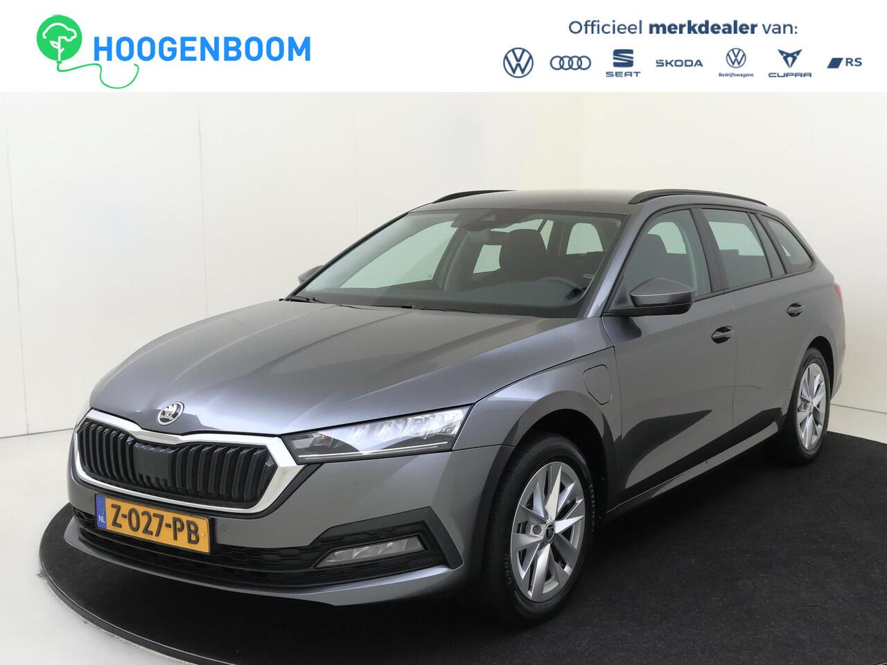 Skoda OCTAVIA Combi 1.4 TSI iV PHEV Business Edition | Trekhaak | Keyless | Navigatie | Elektrische achterklep | CarPlay | Parkeersensoren | Cruise control |