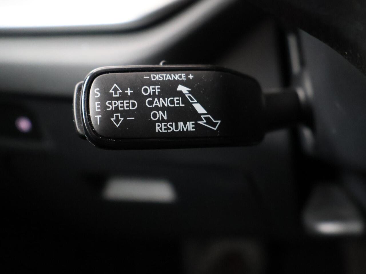 Skoda OCTAVIA Combi 1.5 TSI MHEV Business Edition | 115 PK | Automaat | Multifunctioneel stuurwiel | Adaptive Cruisecontrol | Achteruitrij camera |