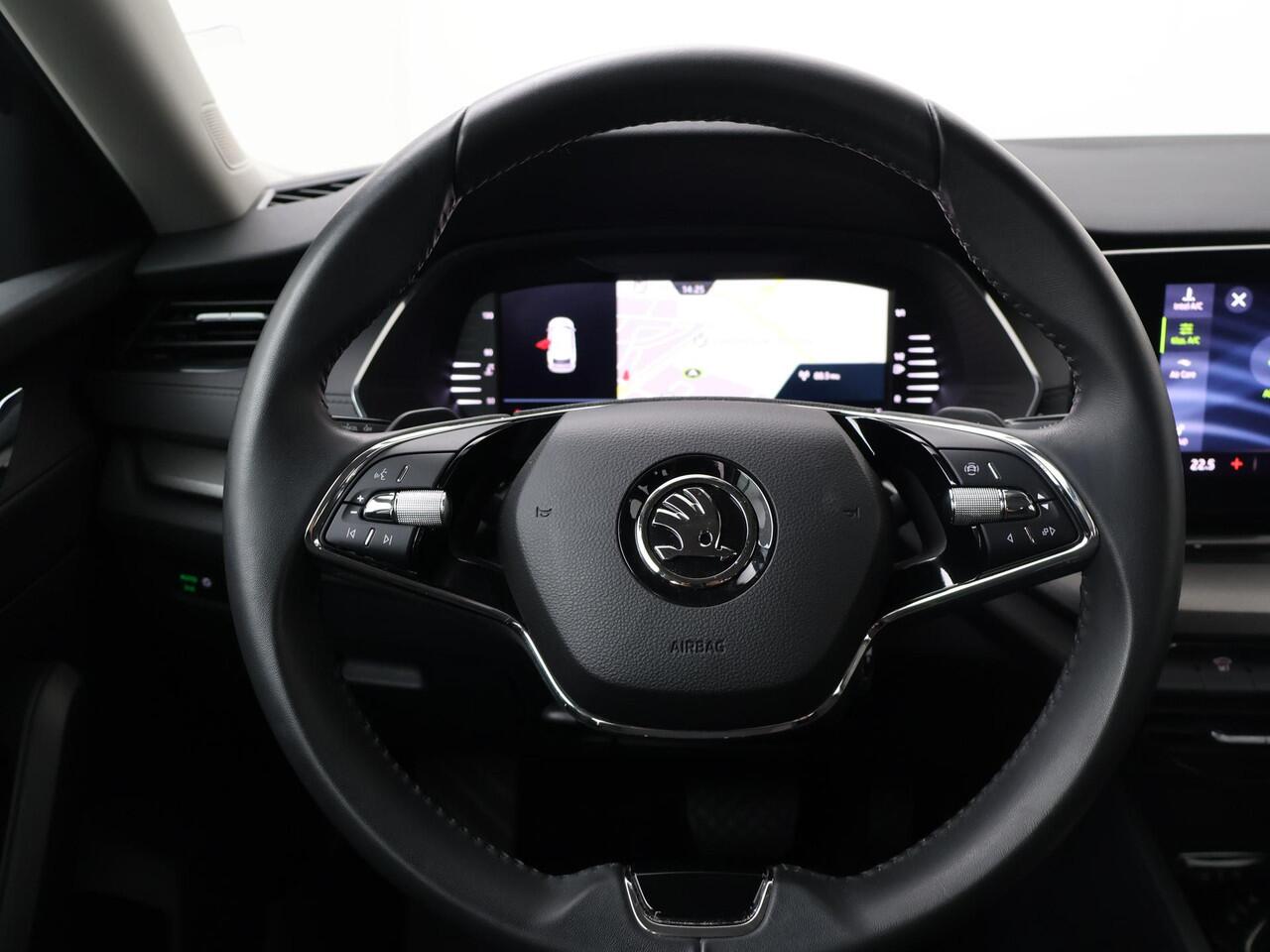 Skoda OCTAVIA Combi 1.0 e-TSI Ambition | 110 PK | Automaat | Trekhaak wegklapbaar | Navigatiesysteem |