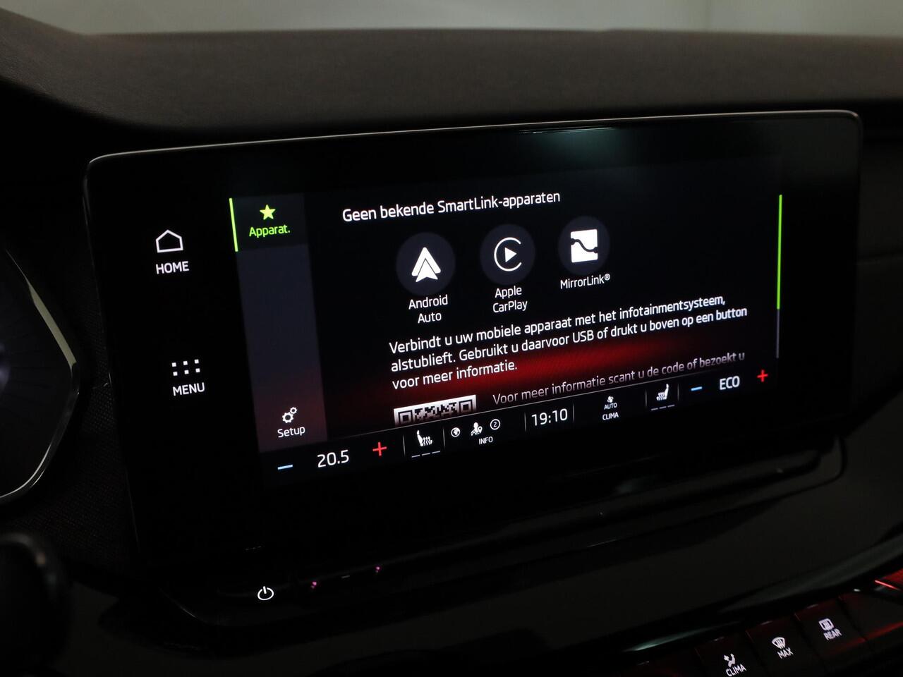 Skoda OCTAVIA Combi 1.4 TSI iV PHEV Sportline Business 204 pk Automaat (DSG) | Verlengde garantie | Navigatie | Parkeersensoren | Adaptieve cruise control | Stoelverwarming |