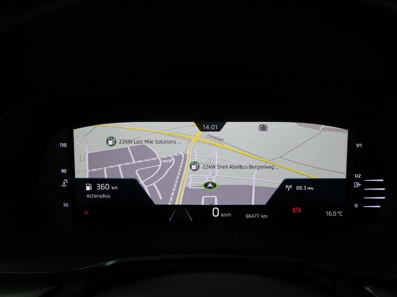 Skoda OCTAVIA Combi 1.0 e-TSI Ambition | 110 PK | Automaat | Trekhaak wegklapbaar | Navigatiesysteem |