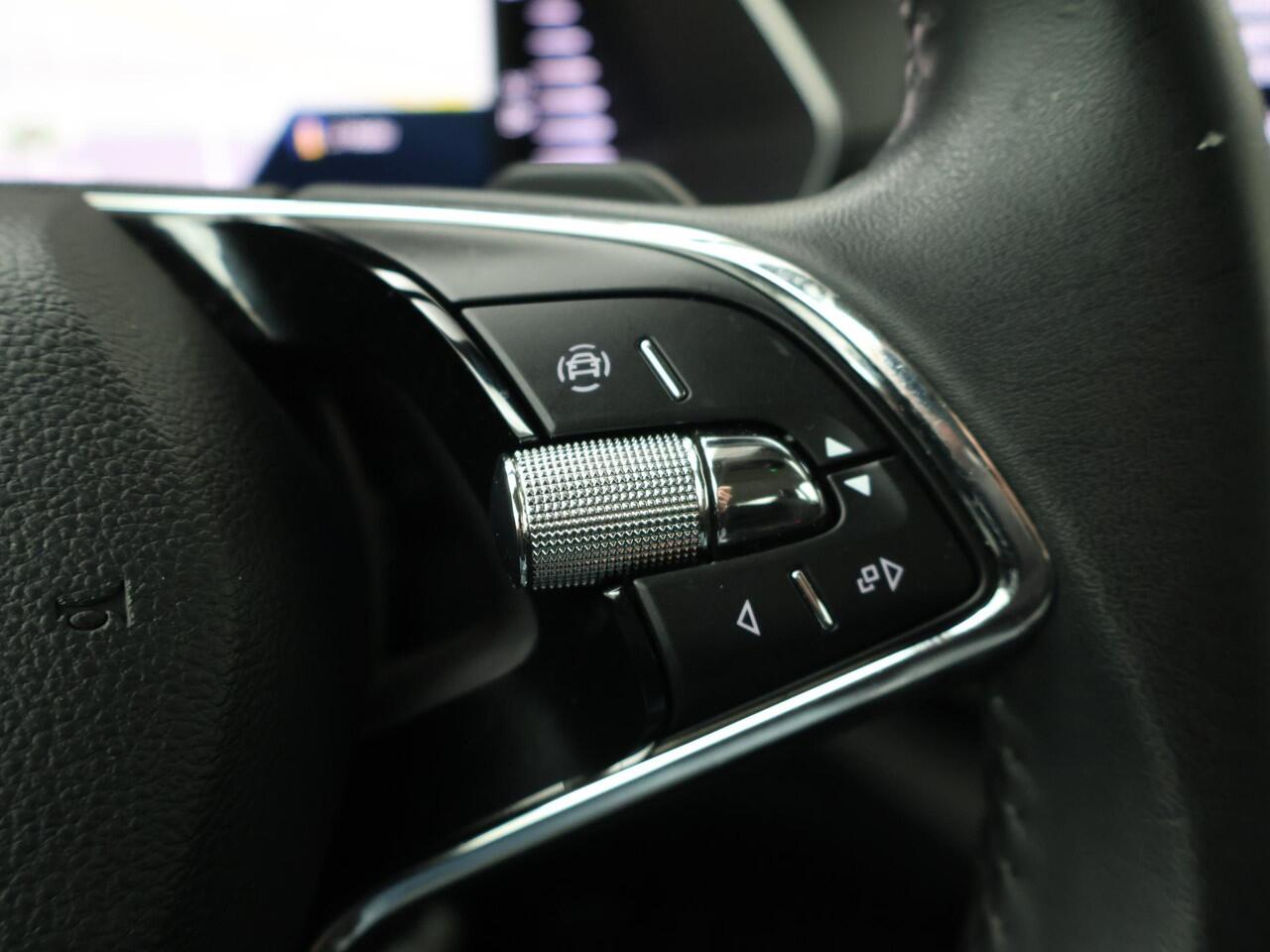 Skoda OCTAVIA Combi 1.5 e-TSI Business Edition | 150 PK | Automaat | Trekhaak wegklapbaar | Elek. achterklep |