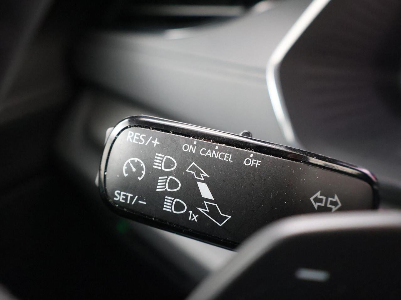 Skoda OCTAVIA Combi 1.5 e-TSI Business Edition | 150 PK | Automaat | Trekhaak wegklapbaar | Elek. achterklep |