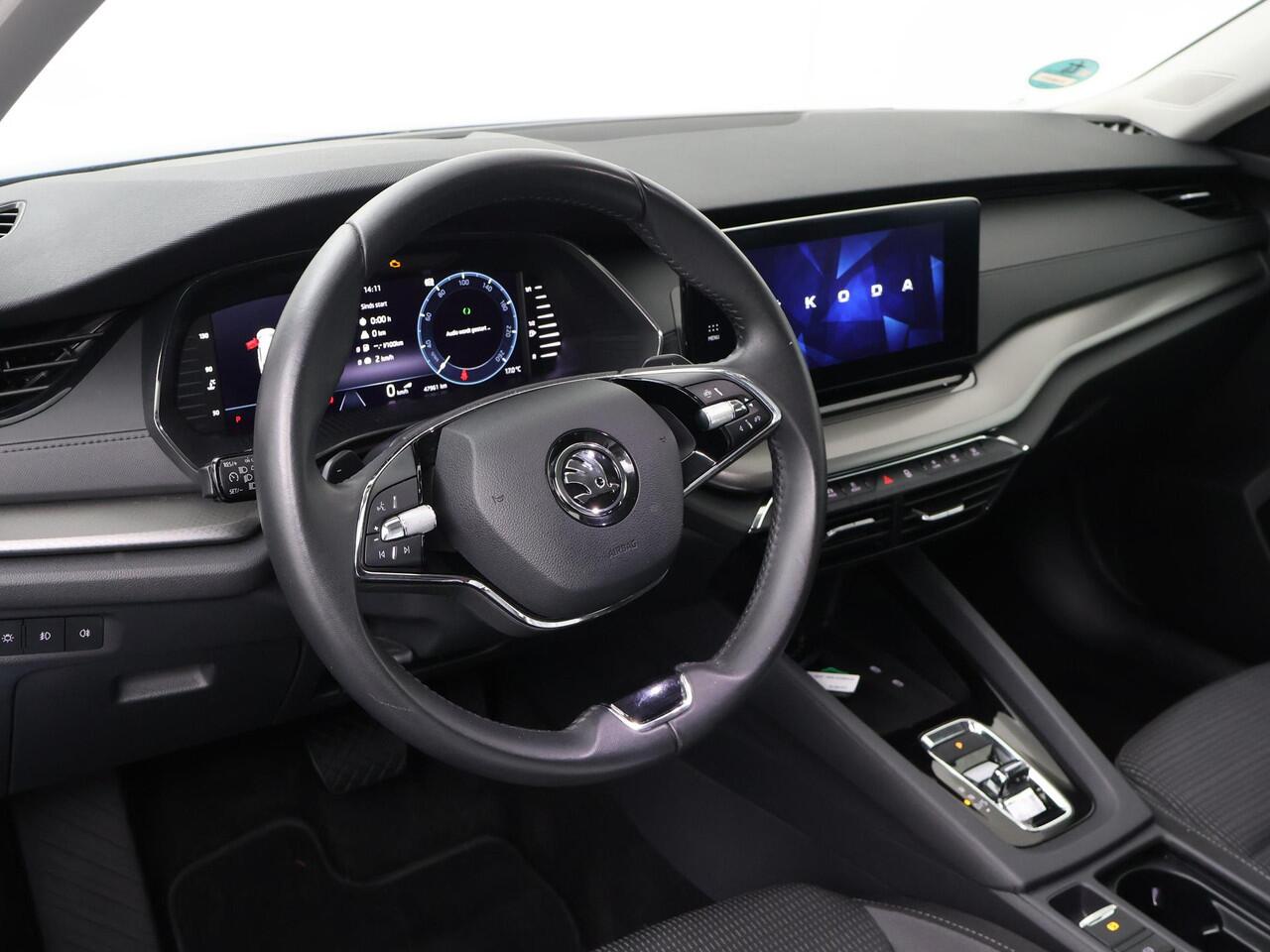 Skoda OCTAVIA Combi 1.5 e-TSI Business Edition | 150 PK | Automaat | Trekhaak wegklapbaar | Elek. achterklep |