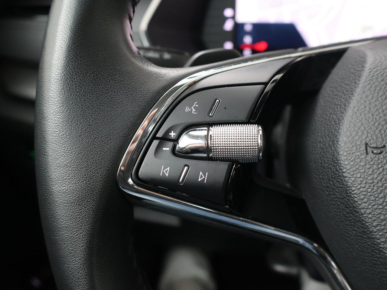 Skoda OCTAVIA Combi 1.5 e-TSI Business Edition | 150 PK | Automaat | Trekhaak wegklapbaar | Elek. achterklep |