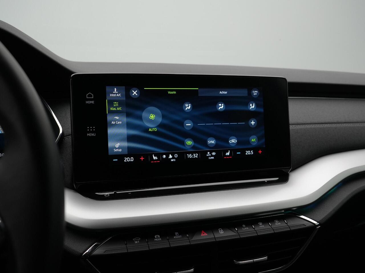 Skoda OCTAVIA Combi 1.0 e-TSI 110 pk DSG Business Edition | Trekhaak | Stoelverwarming | Navigatie | Parkeersensoren voor/achter