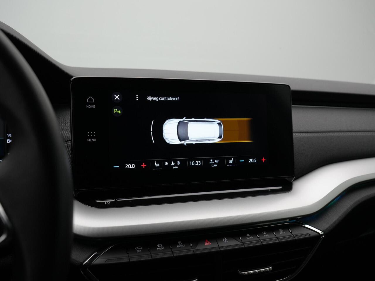 Skoda OCTAVIA Combi 1.0 e-TSI 110 pk DSG Business Edition | Trekhaak | Stoelverwarming | Navigatie | Parkeersensoren voor/achter