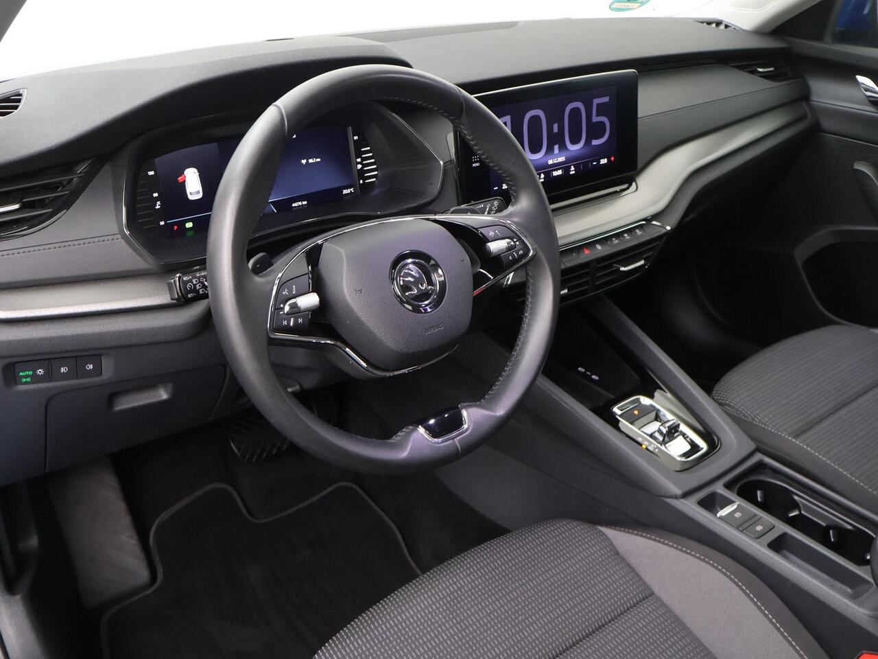 Skoda OCTAVIA Combi 1.0 e-TSI Ambition | 110 PK | Automaat | Trekhaak wegklapbaar | Apple Carplay/Android Auto |