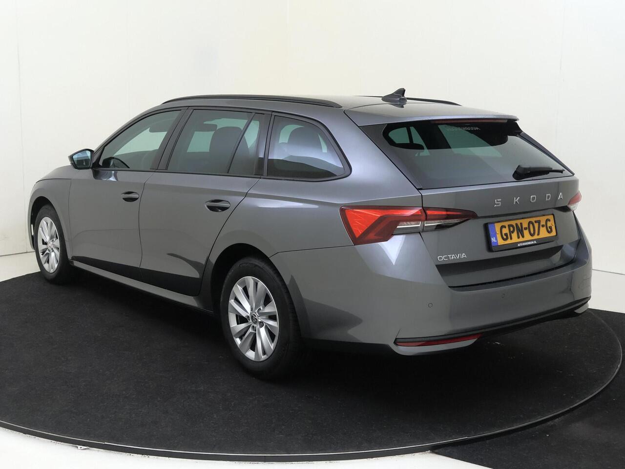 Skoda OCTAVIA Combi 1.5 TSI Selection