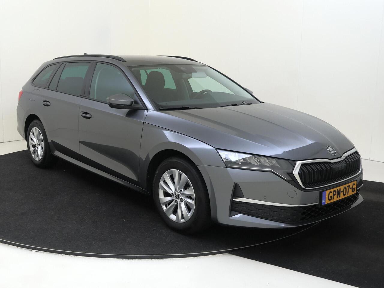 Skoda OCTAVIA Combi 1.5 TSI Selection
