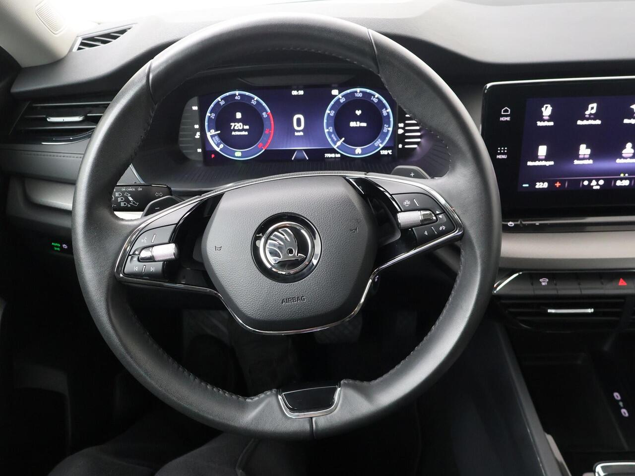 Skoda OCTAVIA Combi 1.0 e-TSI Ambition | 110 PK | Automaat | Trekhaak wegklapbaar | Navigatiesysteem |