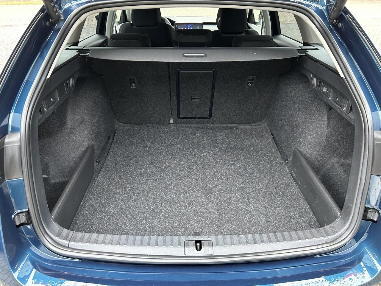 Skoda OCTAVIA Combi 1.0 TSI Business Edition