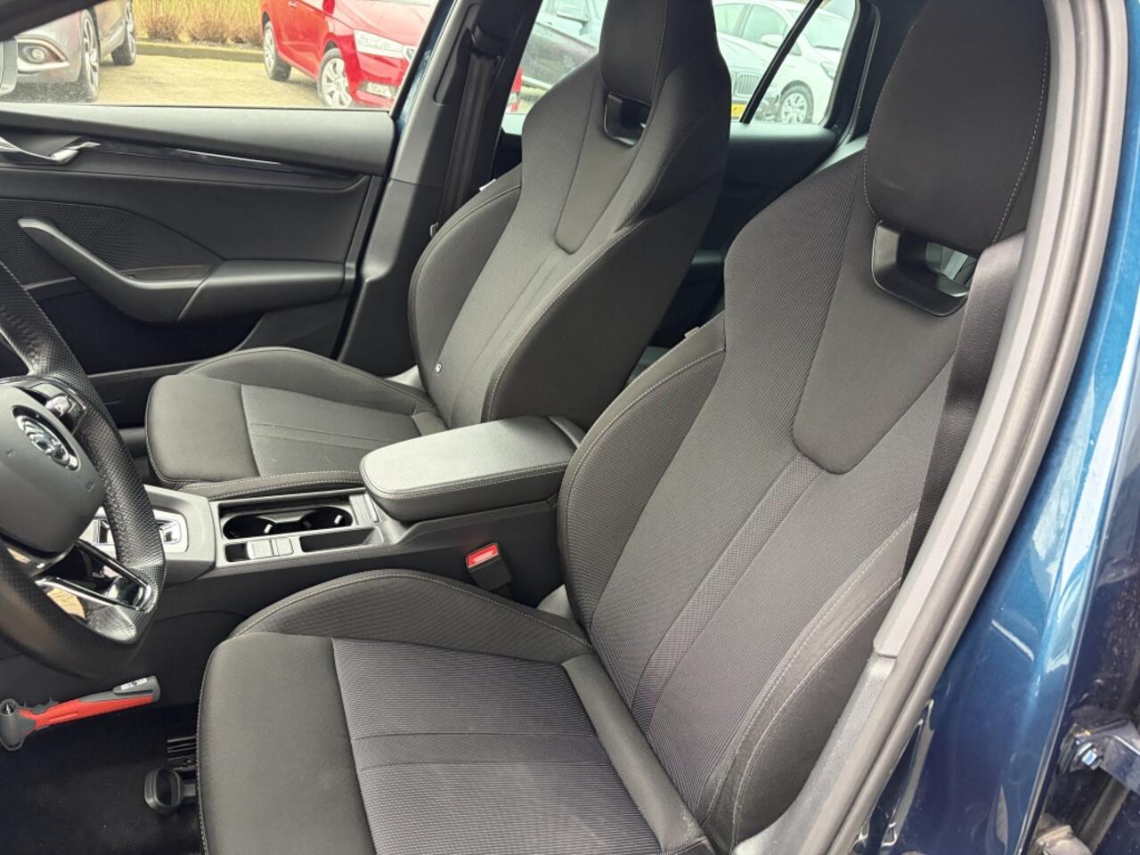 Skoda OCTAVIA Combi 1.0 TSI Bns Edition, MHEV Aut, Nav, Carplay, Stoel en Stuurverwa