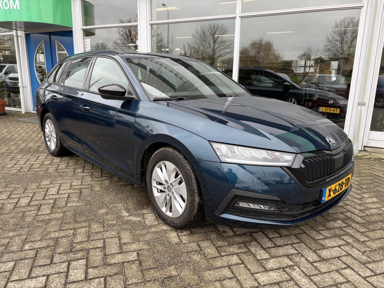Skoda OCTAVIA Combi 1.0 TSI Bns Edition, MHEV Aut, Nav, Carplay, Stoel en Stuurverwa