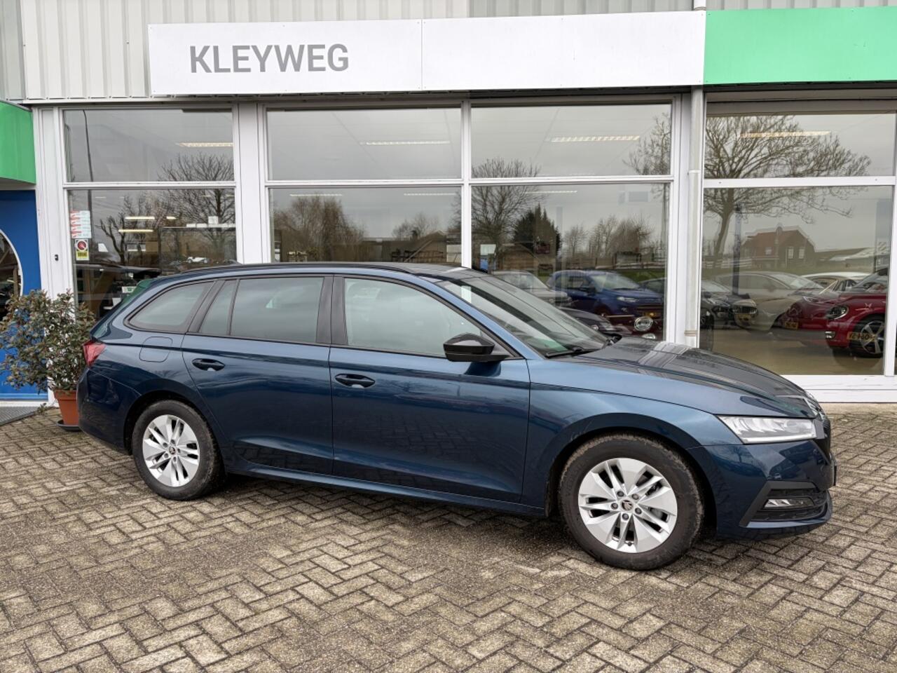 Skoda OCTAVIA Combi 1.0 TSI Bns Edition, MHEV Aut, Nav, Carplay, Stoel en Stuurverwa
