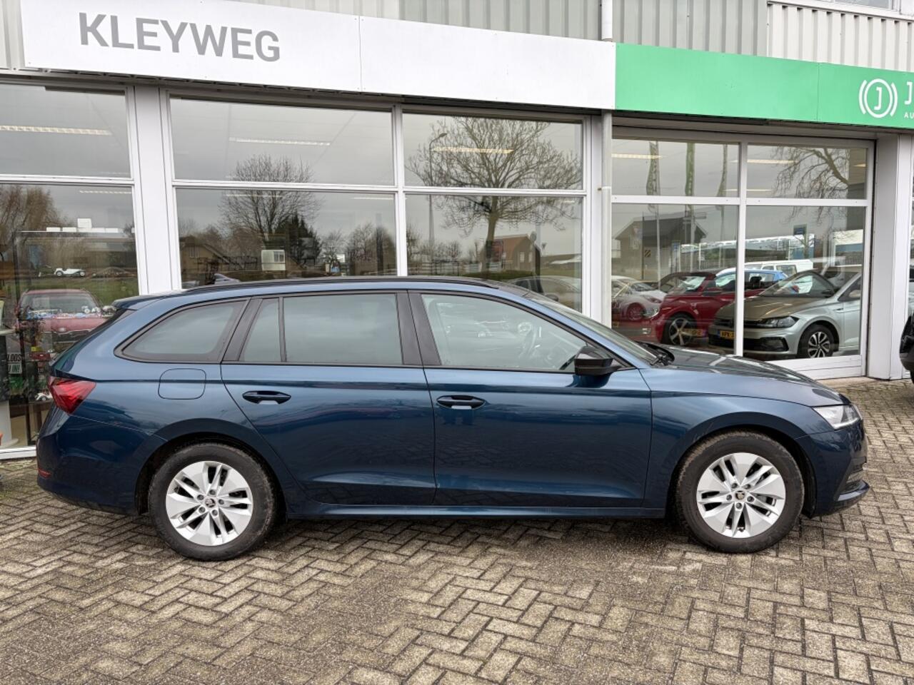 Skoda OCTAVIA Combi 1.0 TSI Bns Edition, MHEV Aut, Nav, Carplay, Stoel en Stuurverwa