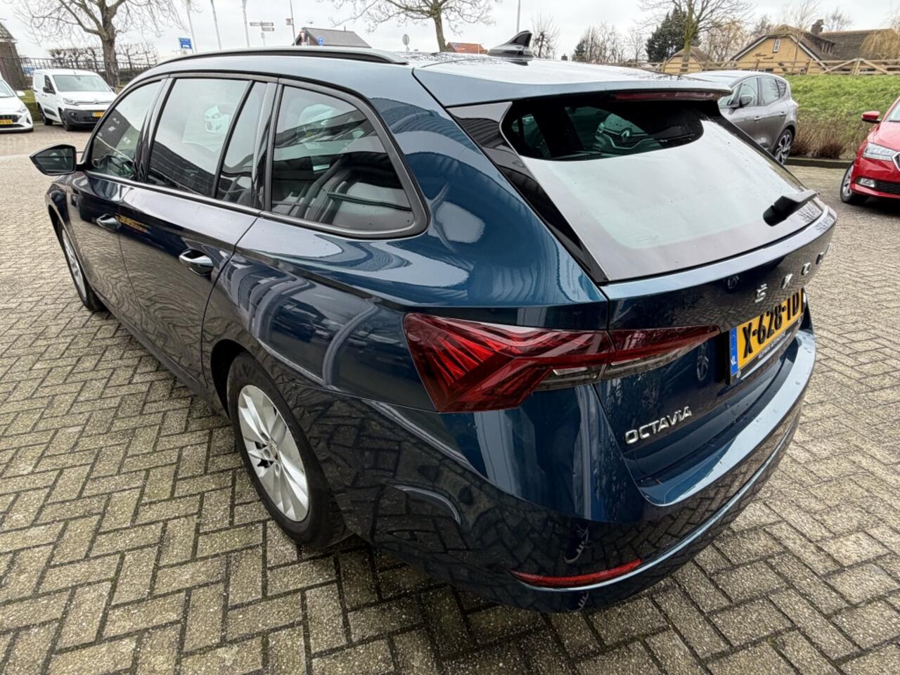 Skoda OCTAVIA Combi 1.0 TSI Bns Edition, MHEV Aut, Nav, Carplay, Stoel en Stuurverwa