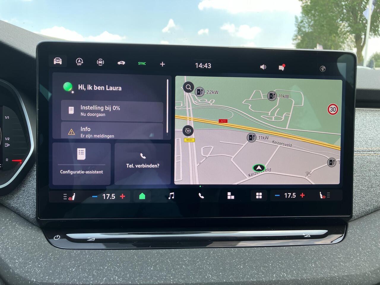 Skoda OCTAVIA combi First Black Styling Pakket 1.5 TSI 115 pk DSG ¦koda Octavia combi First Edition 1.5 TSI m-HEV 115 pk DSG | Automaat | Navigatie | Adaptieve cruise control | Apple Carplay/Android Auto | 17" lichtmetalen velgen |