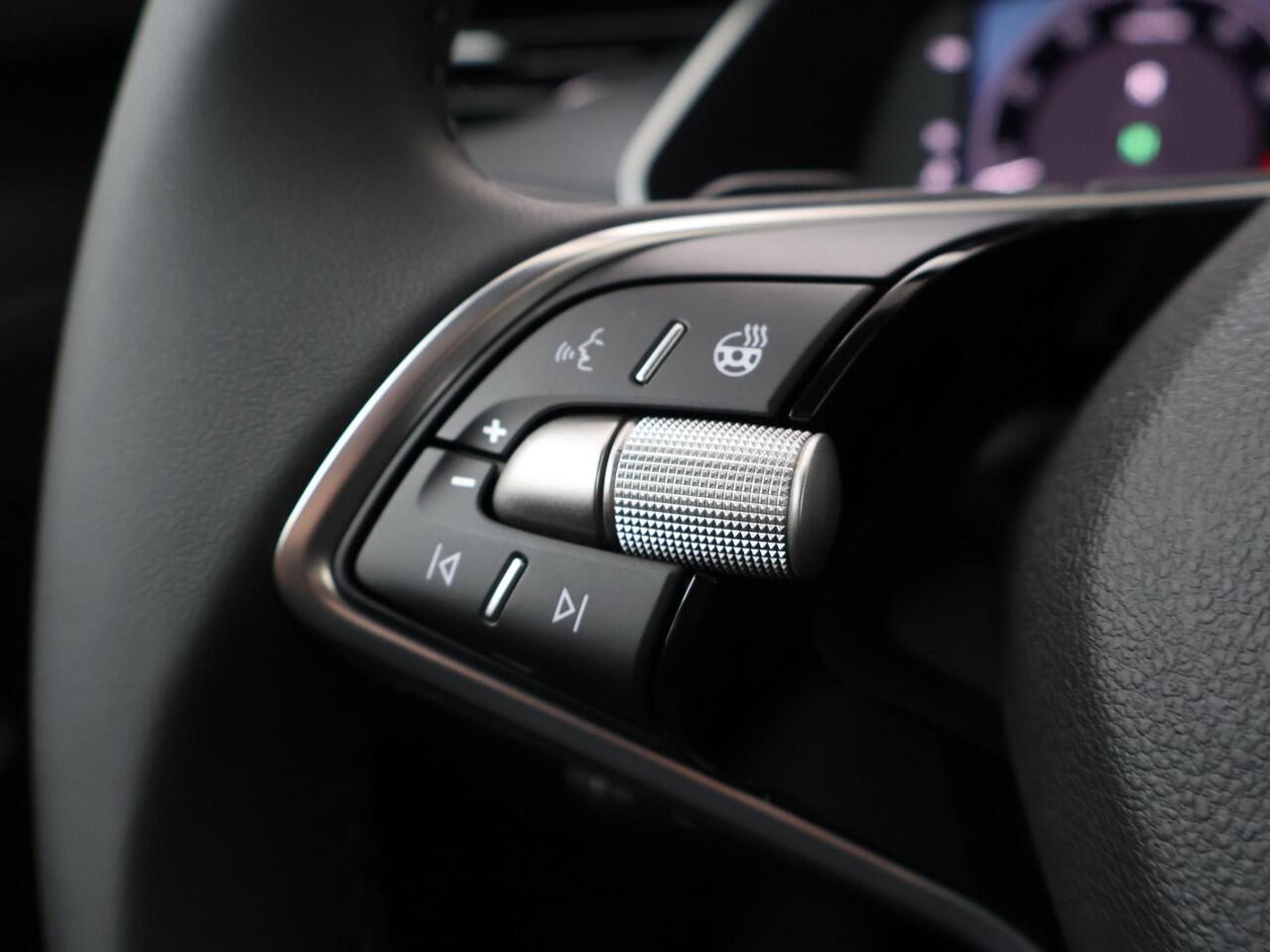 Skoda OCTAVIA Combi Business Edition 1.5 TSI 115 PK | Navigatie | Trekhaak | 17" Lichtmetalen velgen | Winter pakket | cruise control adaptief |