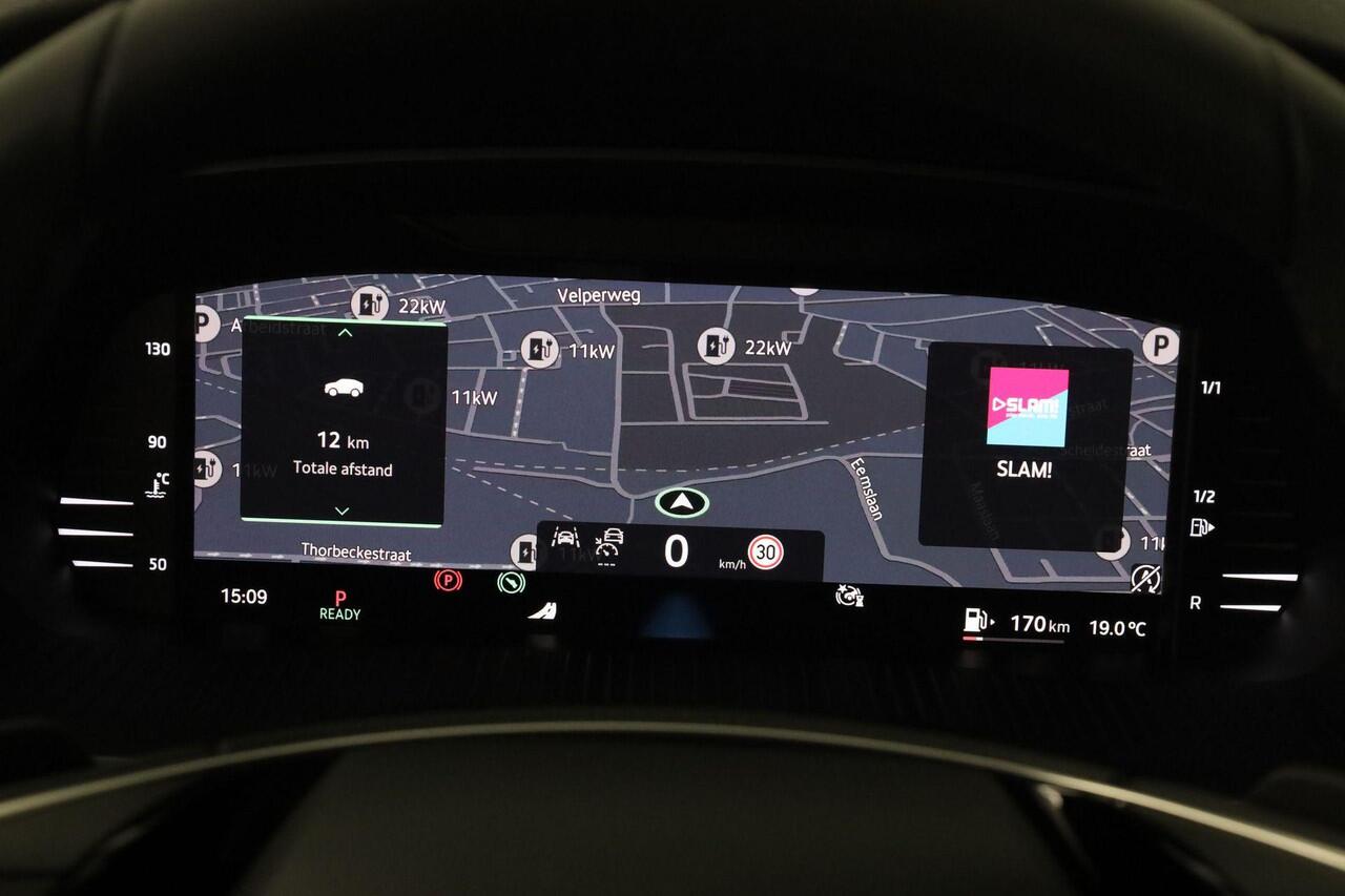 Skoda OCTAVIA combi Business Edition Plus 1.5 TSI m-HEV 85 kW / 115 PK | Speciale lak 'Storm Blue' | 18inch LMV | Trekhaak | Winterpakket | Chromepakket |