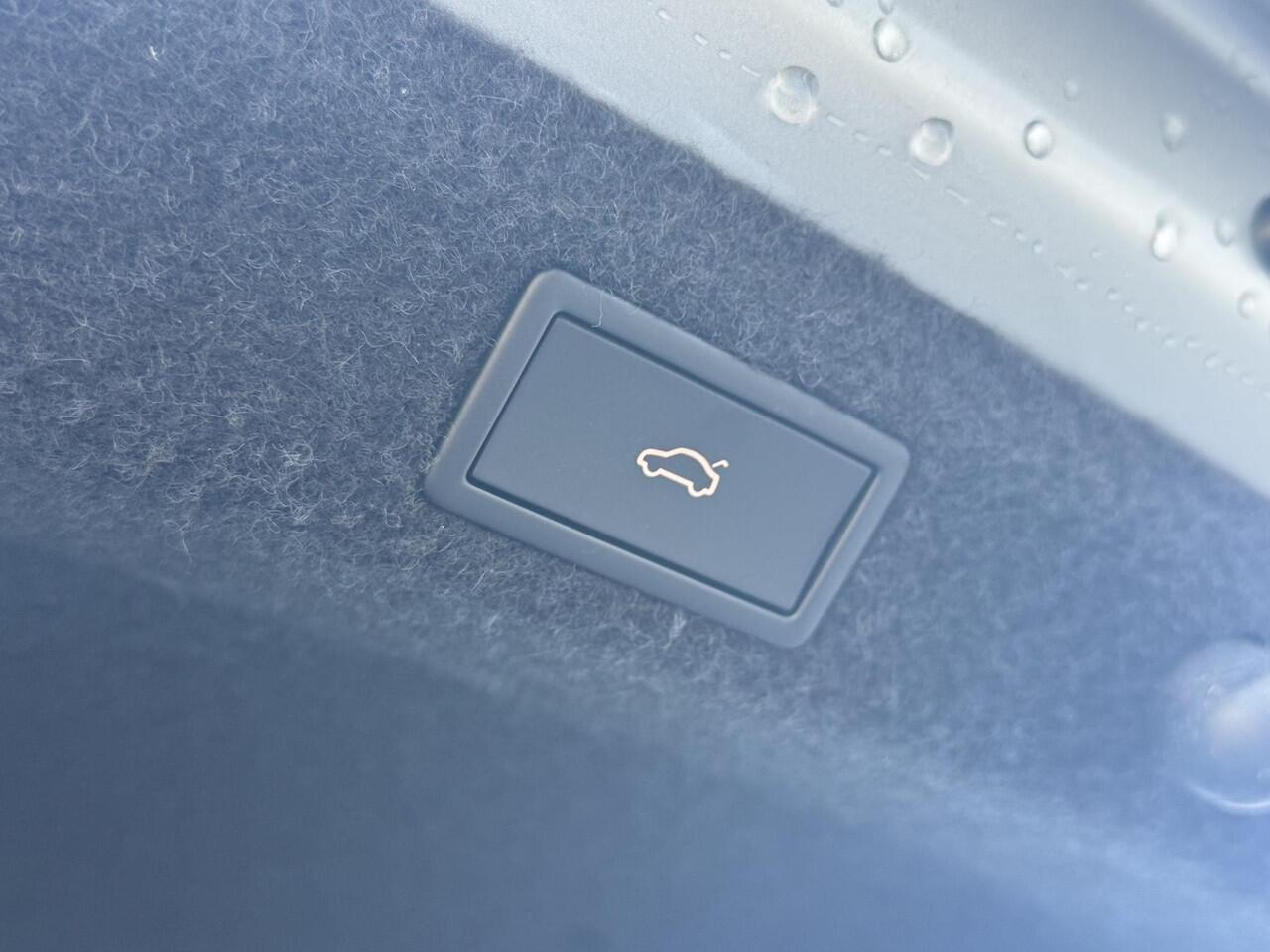 Skoda OCTAVIA Business Edition 1.5 TSI DSG | Automaat | Navigatie | Adaptieve cruise control | Apple Carplay/Android Auto | 17" lichtmetalen velgen |