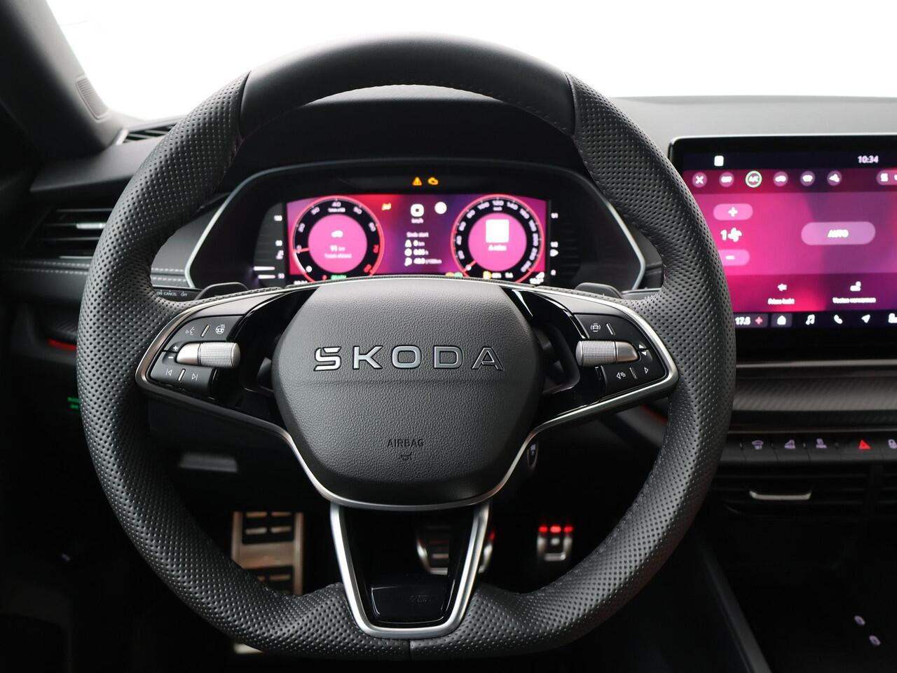 Skoda OCTAVIA Combi Sportline Tour 1.5 TSI 150 PK DSG | Automaat | Trekhaak | Navigatie & Winter pakket | ¤ 2.950 tour voordeel |