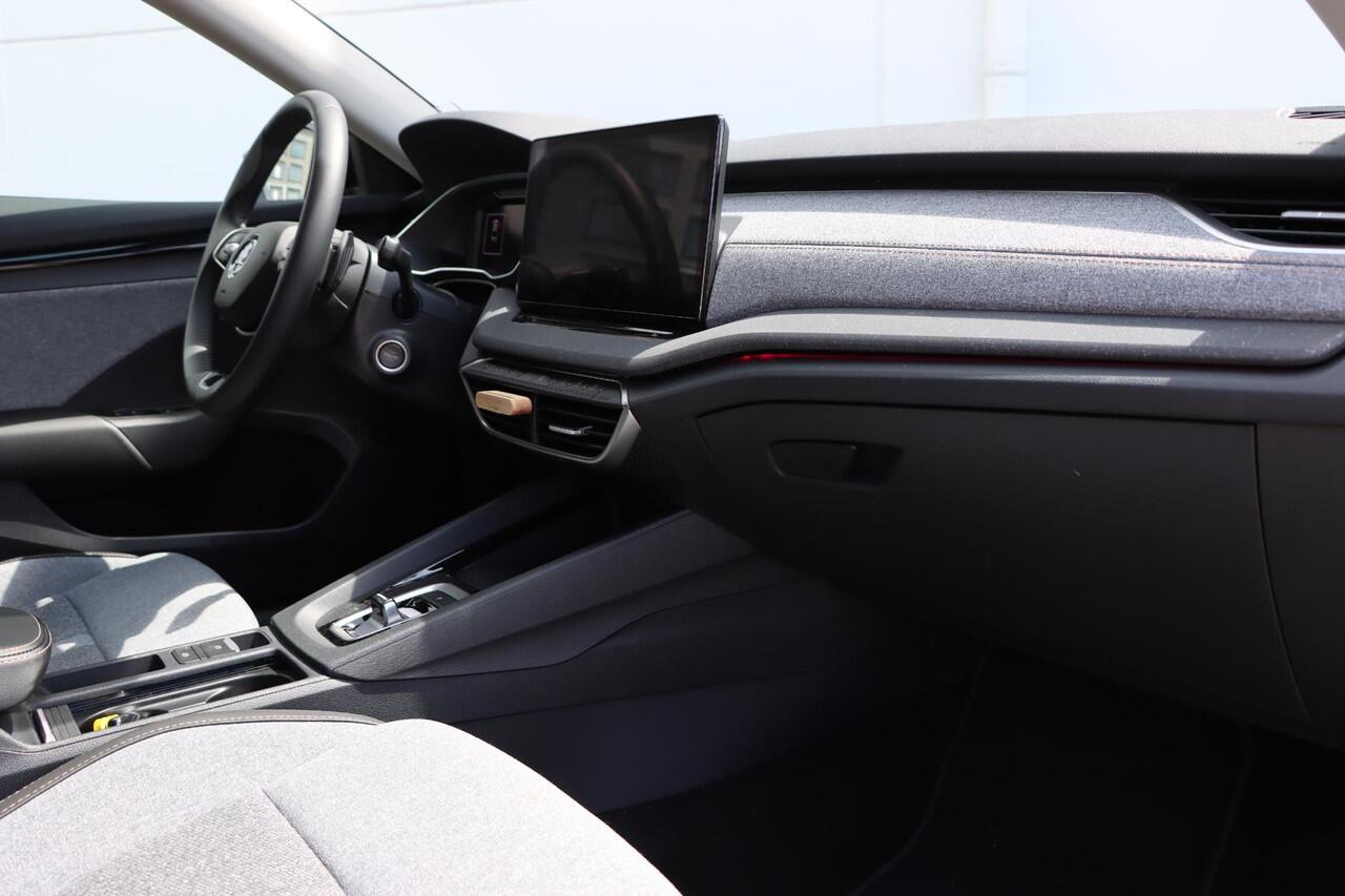 Skoda OCTAVIA Hatchback 1.5 TSI m-Tec First Edition DSG7 115pk